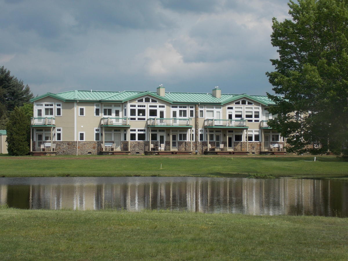 Fairway Suites At The Peak French Creek ภายนอก รูปภาพ